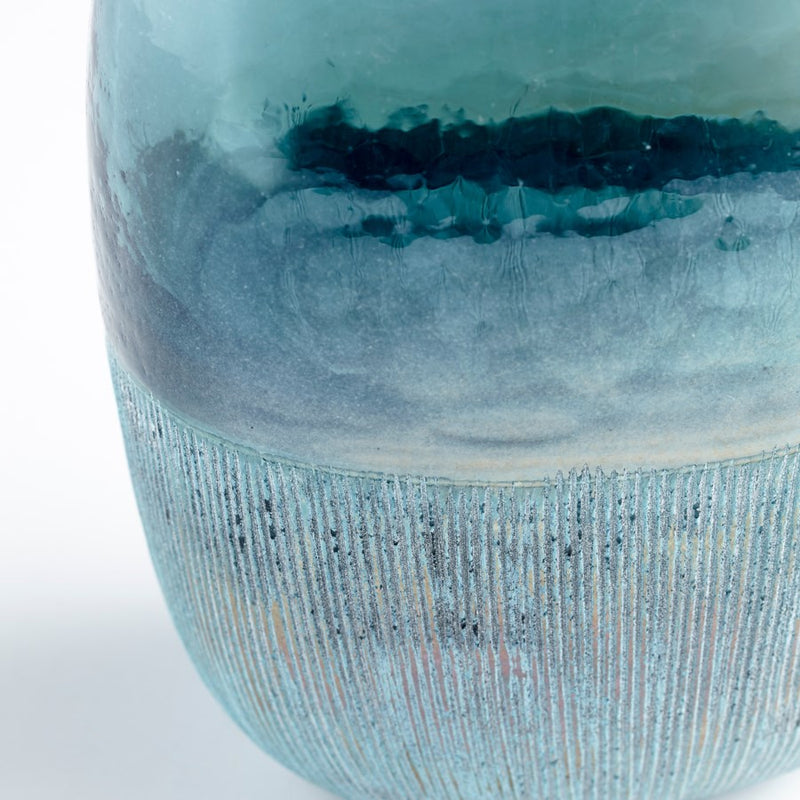 Cyan 11073 Vase, Blue