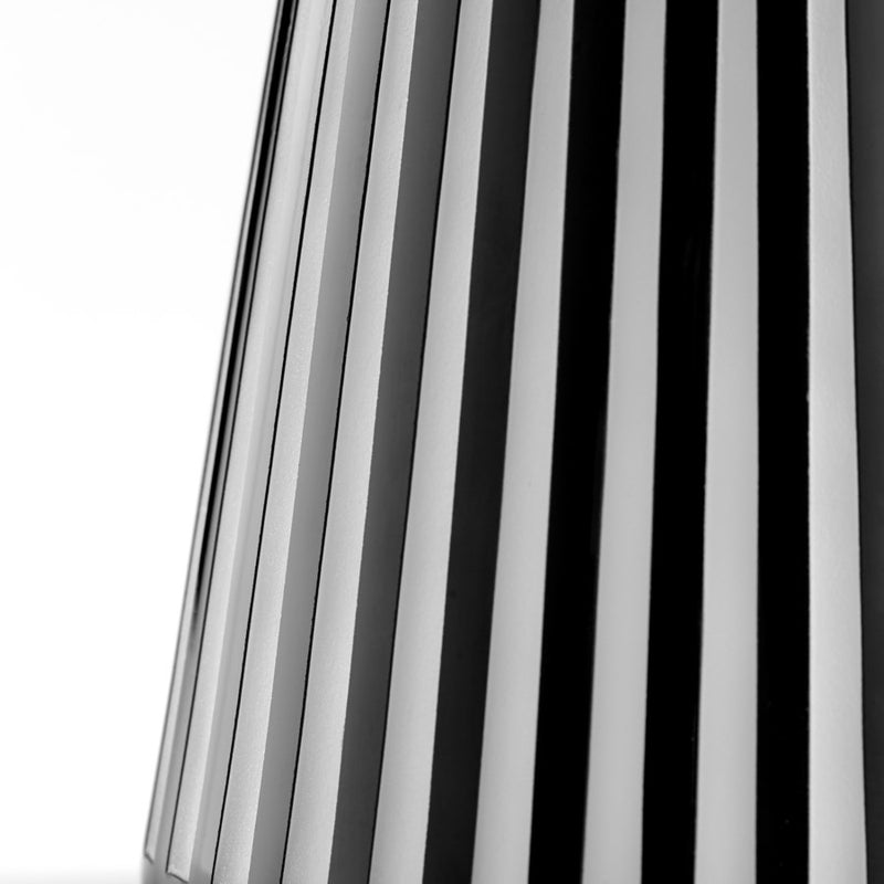 Cyan 11091 Vase, Black And White