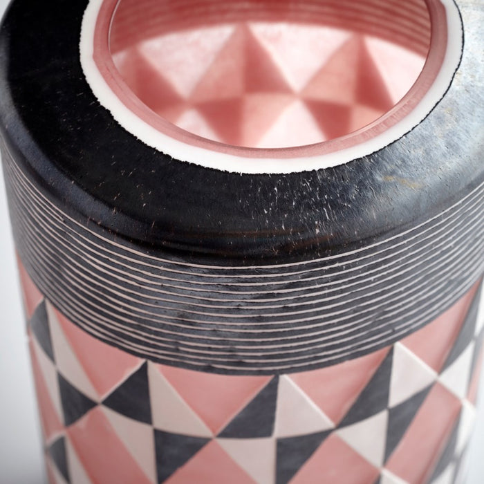 Cyan 11106 Vase, Black And White