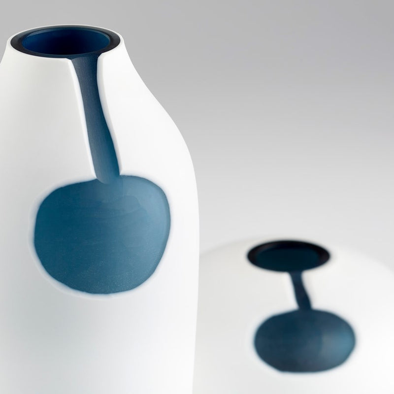 Cyan 11109 Vase, Blue And White
