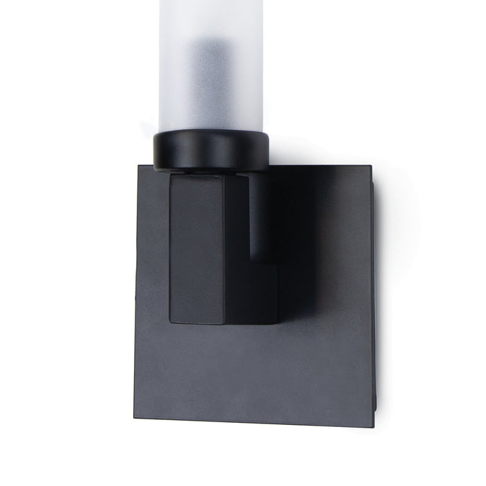 Regina Andrew 17-1022 One Light Outdoor Wall Sconce, Black