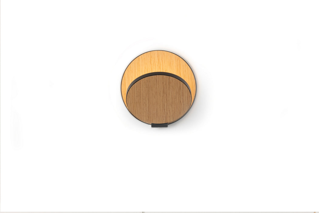 Koncept GRW-S-MBK-WOK-HW LED Wall Sconce, Metallic Black, White Oak