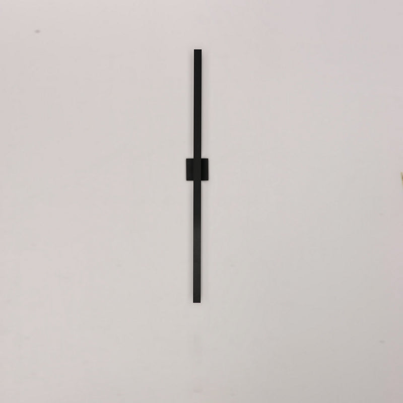 ET2 E41344-BK LED Outdoor Wall Sconce, Black