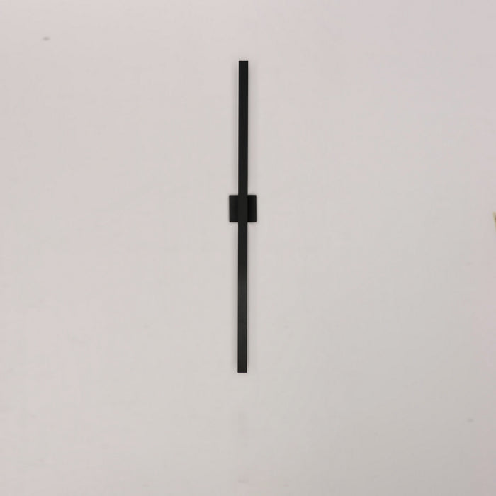 ET2 E41344-BK LED Outdoor Wall Sconce, Black