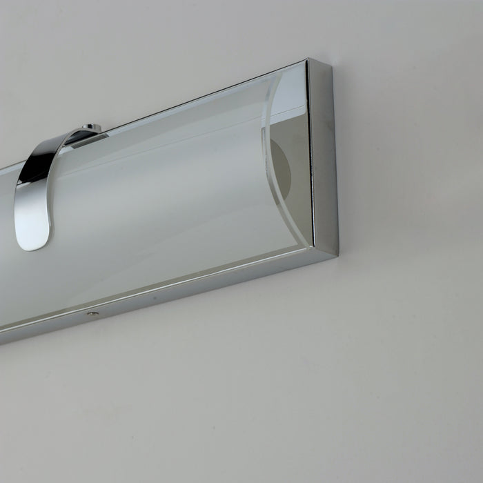 ET2 E25135-92PC LED Bath Vanity, Polished Chrome