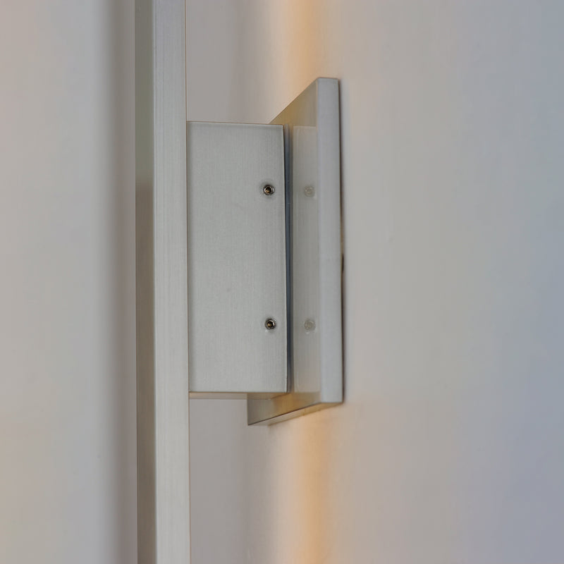 ET2 E41343-SA LED Outdoor Wall Sconce, Satin Aluminum