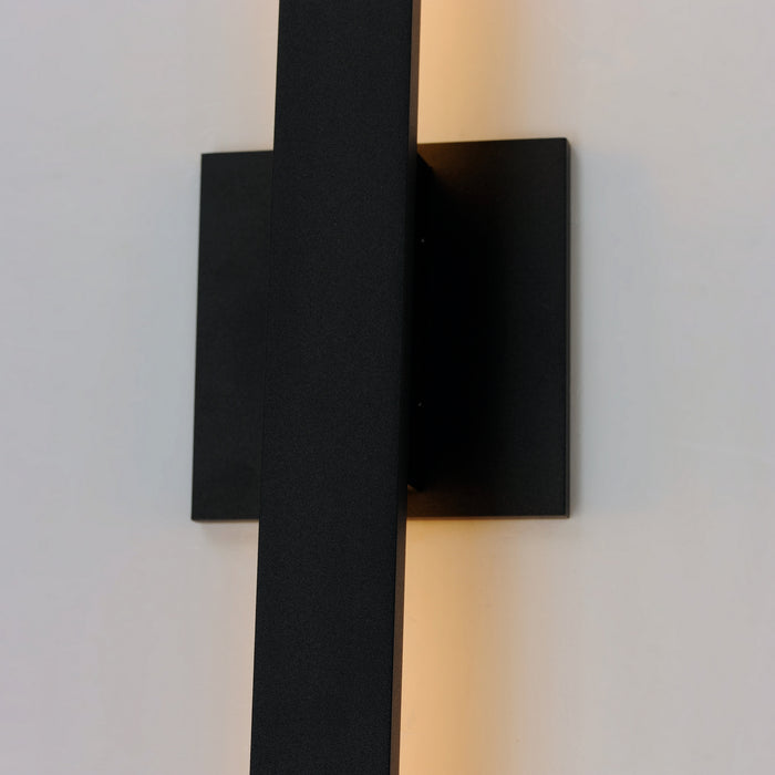 ET2 E41348-BK LED Outdoor Wall Sconce, Black