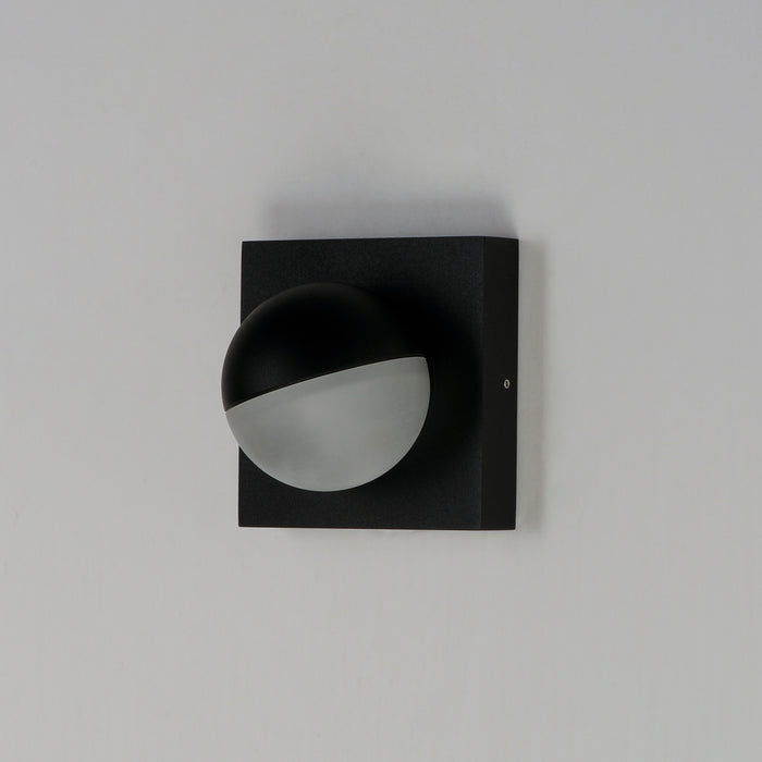 ET2 E41326-BK LED Wall Sconce, Black