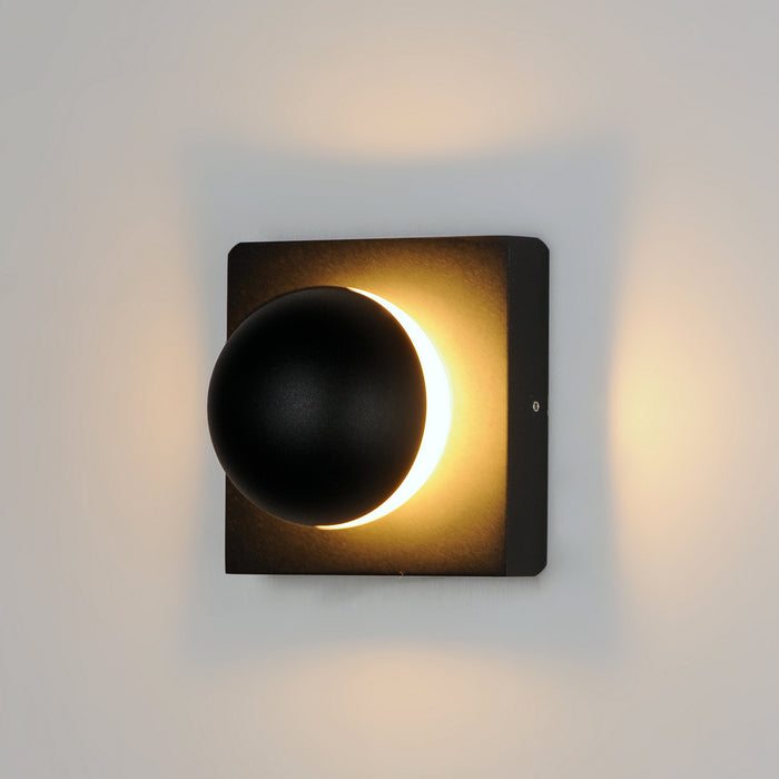 ET2 E41326-BK LED Wall Sconce, Black