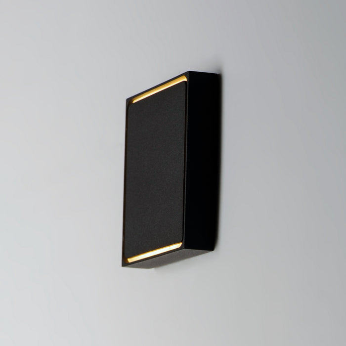 ET2 E41329-BK LED Outdoor Wall Sconce, Black