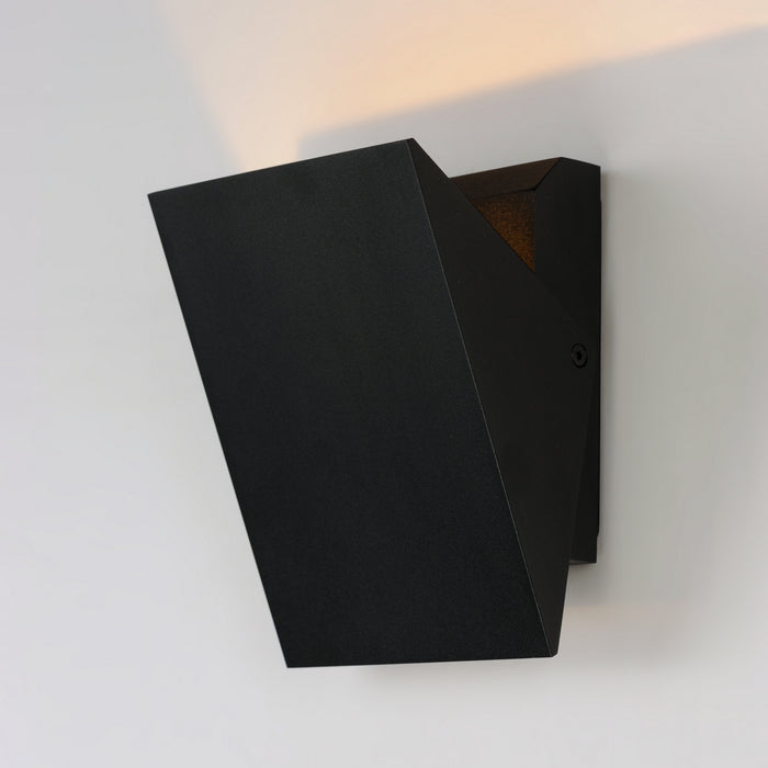 ET2 E41333-BK LED Outdoor Wall Sconce, Black