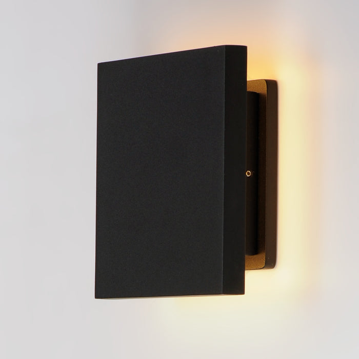 ET2 E41388-BK LED Outdoor Wall Sconce, Black