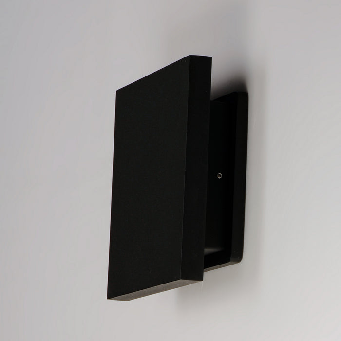 ET2 E41388-BK LED Outdoor Wall Sconce, Black