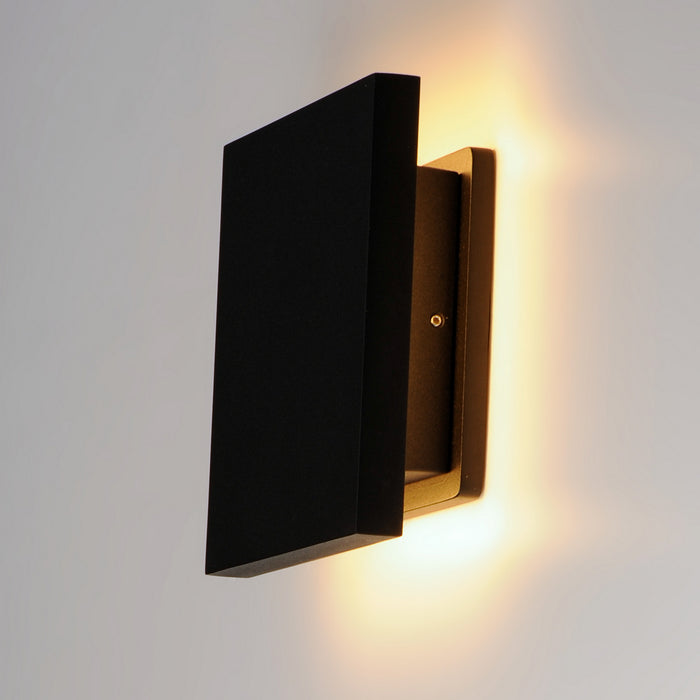 ET2 E41388-BK LED Outdoor Wall Sconce, Black