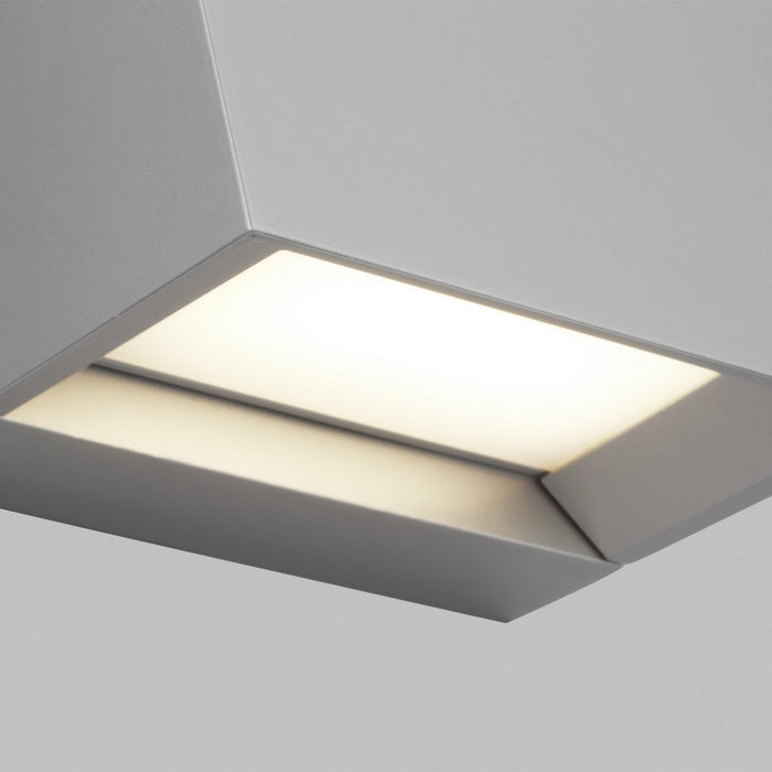 Visual Comfort Modern 700OWPIT12I-LED930-277 LED Outdoor Wall Mount, Silver