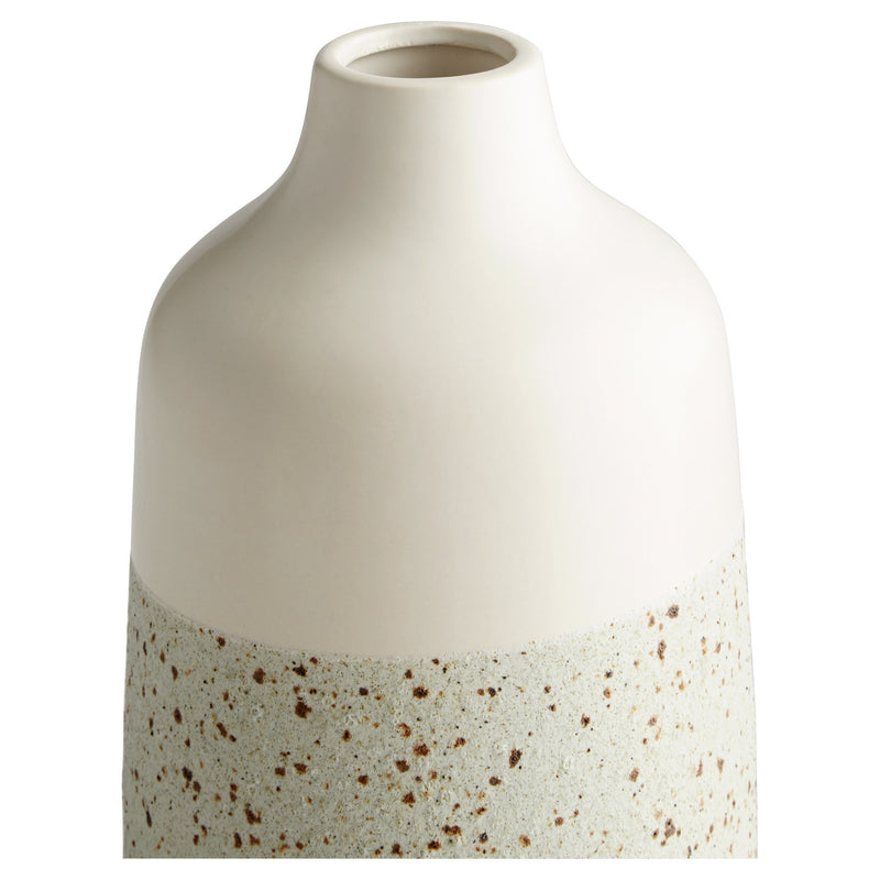 Cyan 11194 Vase, White