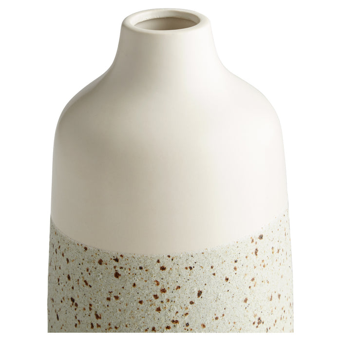 Cyan 11194 Vase, White