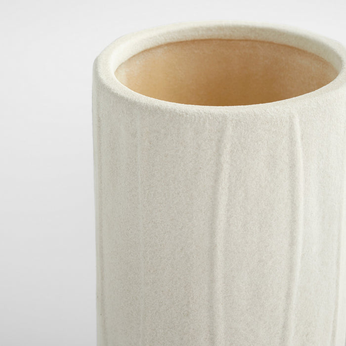 Cyan 11466 Vase, White