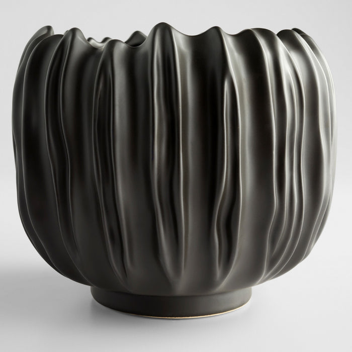 Cyan 11476 Vase, Black