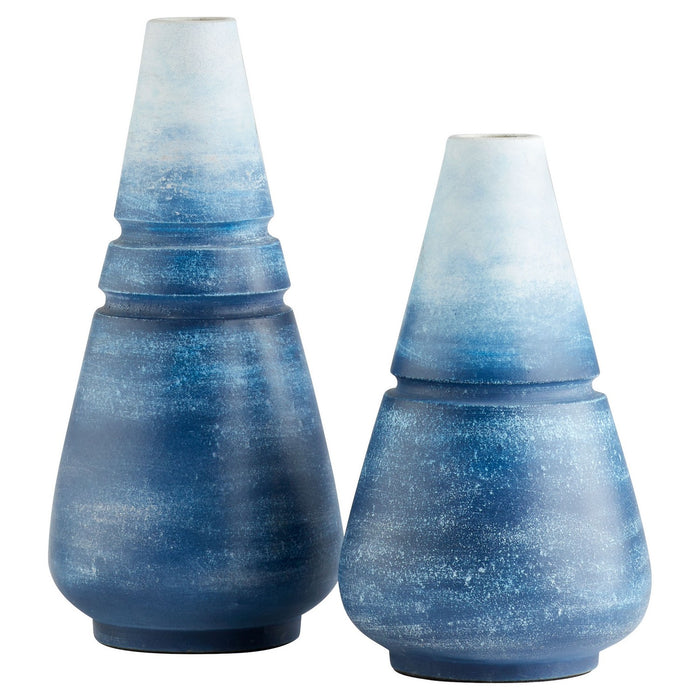 Cyan 11549 Vase, Blue Ombre