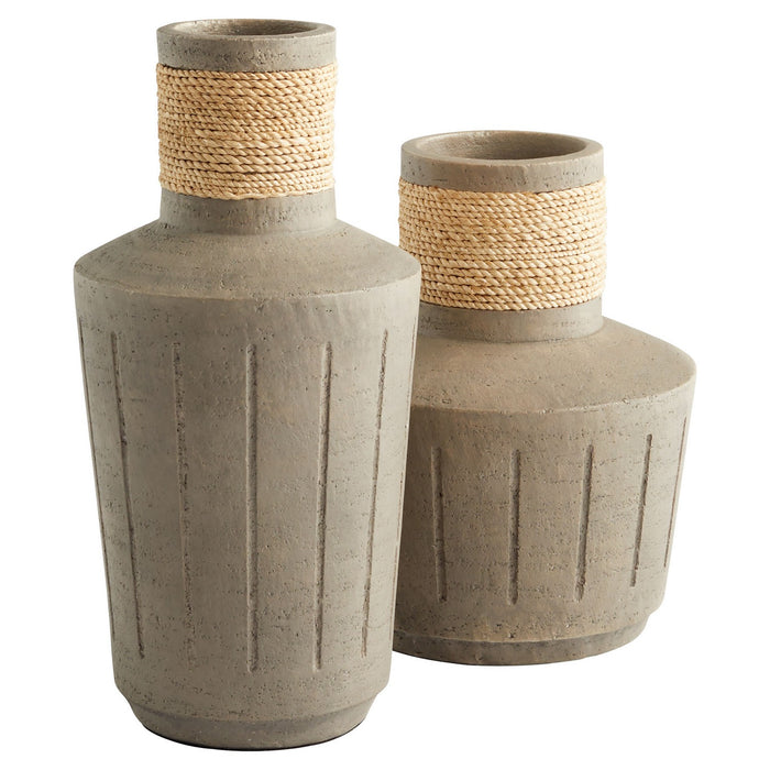 Cyan 11555 Vase, Matt Grey