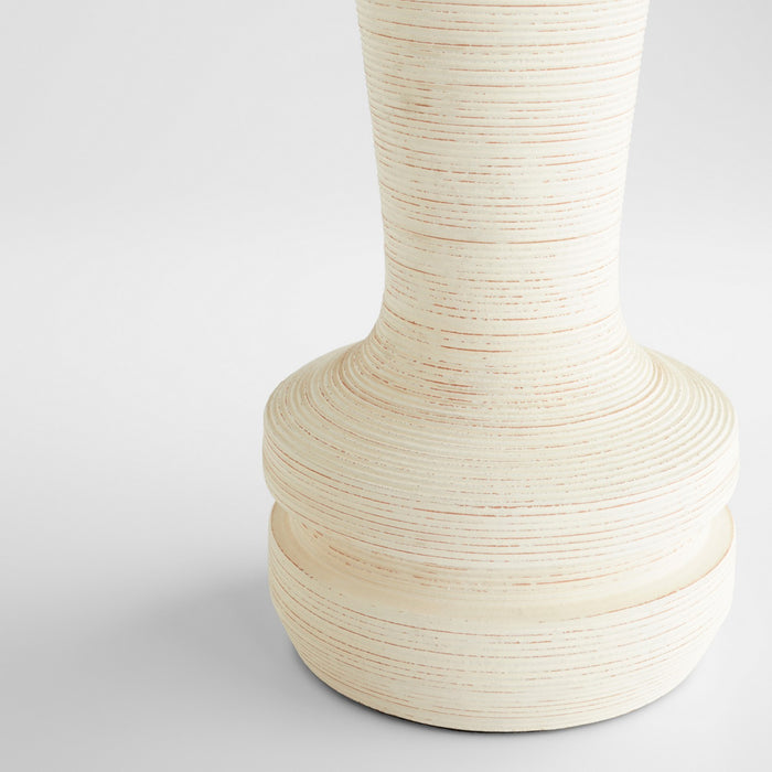 Cyan 11561 Vase, Latte White