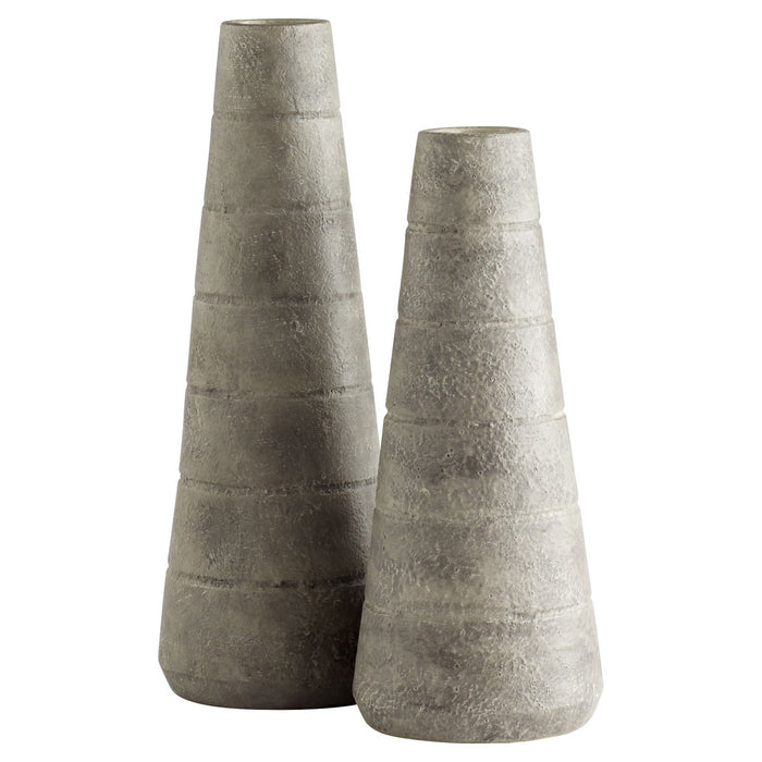 Cyan 11579 Vase, Grey