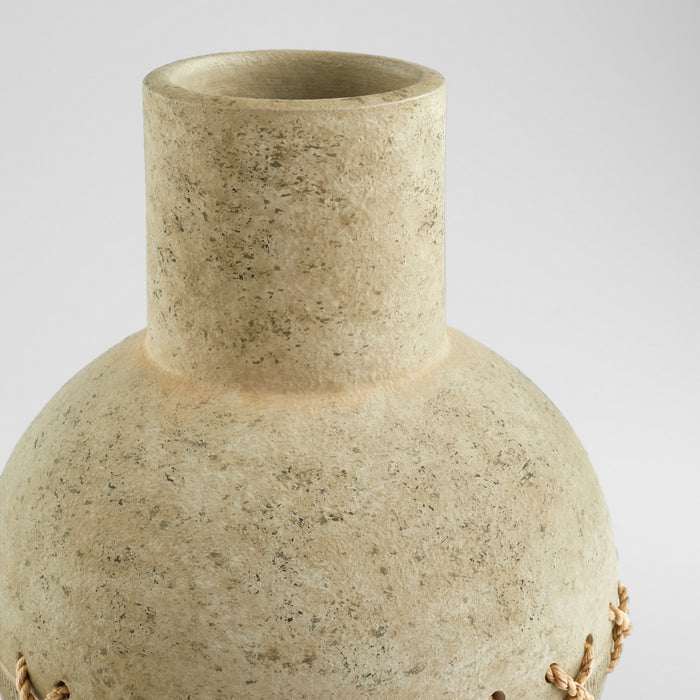 Cyan 11586 Vase, Grey