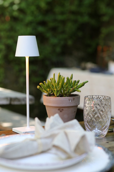 Zafferano LD0490B3 LED Table Lamp, White