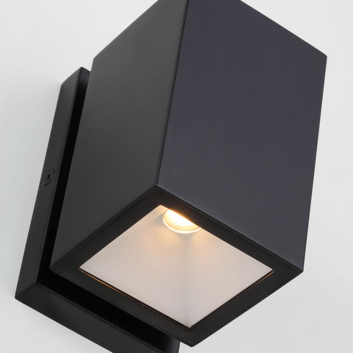 Visual Comfort Modern SLOWS29227B LED Outdoor Wall Mount, Black