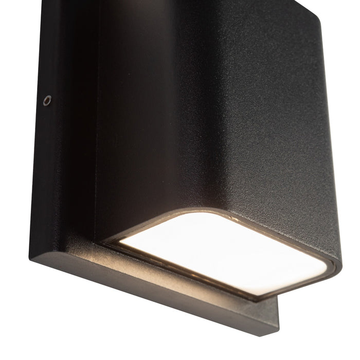 Kuzco Lighting AT48403-BK-UNV-3CCT LED All terior Wall, Black