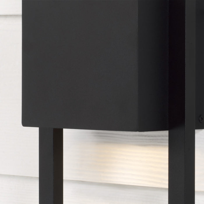 Capital Lighting 956012BK-GL One Light Outdoor Wall Lantern, Black